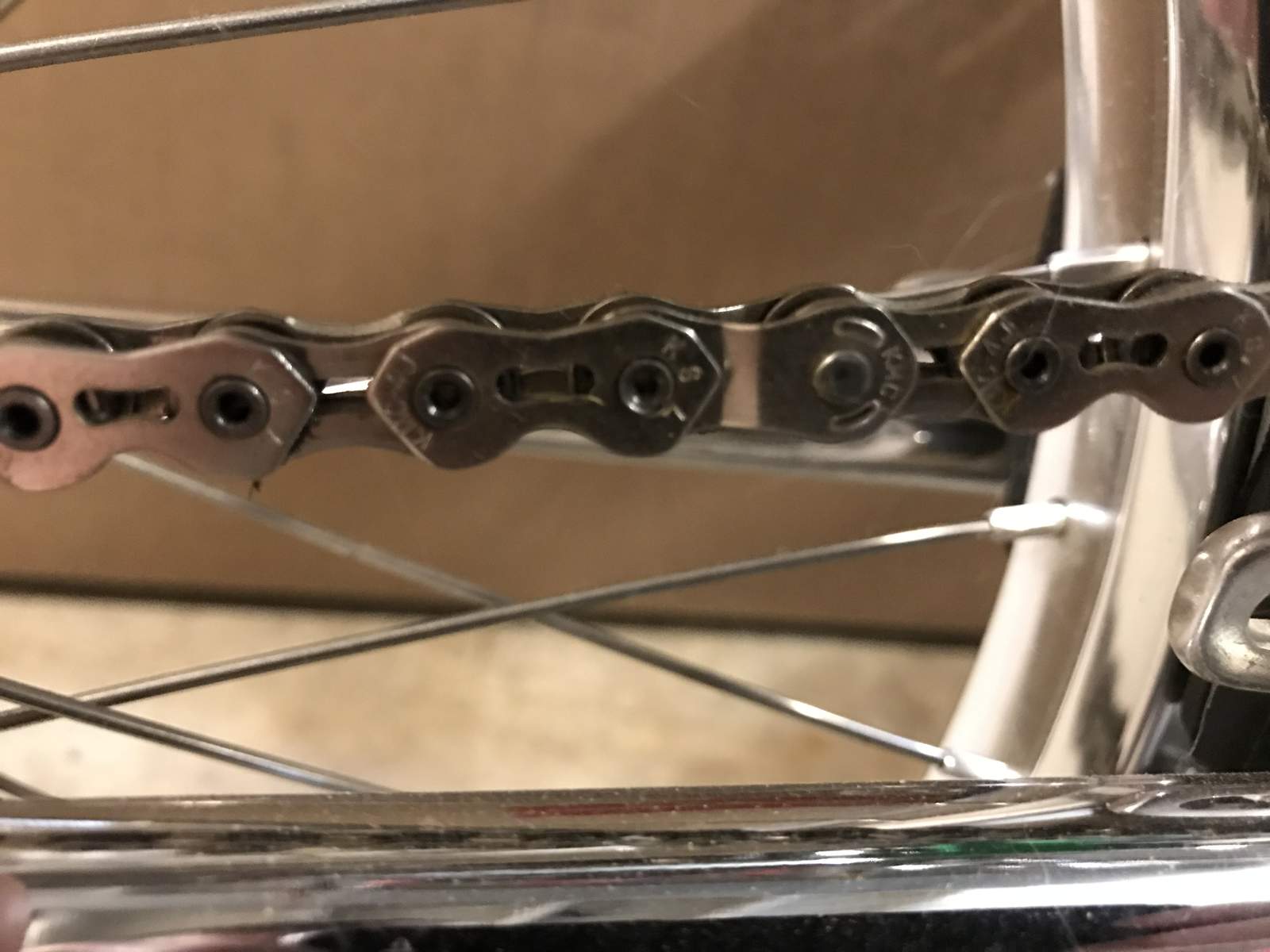 MCS Super Light hollow pin BMX race chain 3//32